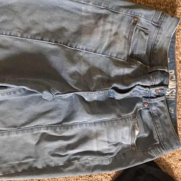 Jeans - Picture 2 of 3